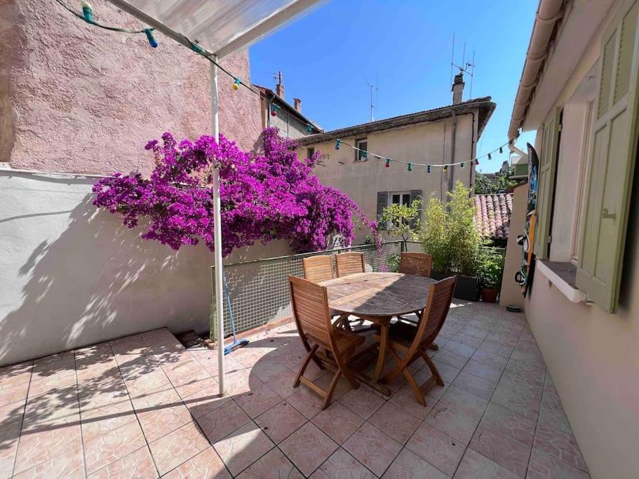 Maison Dans Les Rues Pietonnes Du Vieux Hyères Exteriér fotografie