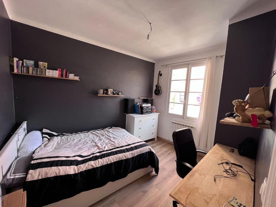Maison Dans Les Rues Pietonnes Du Vieux Hyères Exteriér fotografie