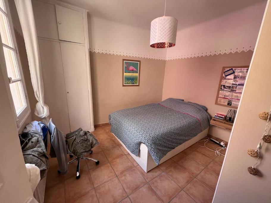 Maison Dans Les Rues Pietonnes Du Vieux Hyères Exteriér fotografie